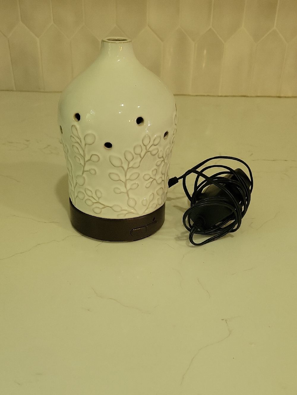Ceramic Essential Oil Diffuser in White with Brown Base